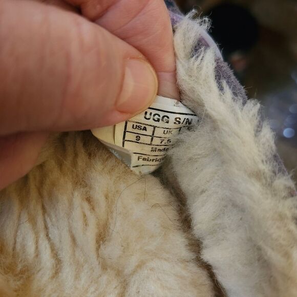 UGG Dakota Cozy Gray  Plush‎ Moccasin Slippers Sz 9 - Picture 9 of 11